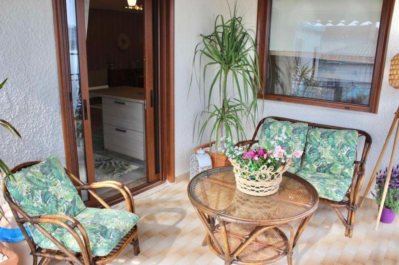 Suiteviewporos กาลาทาส ภายนอก รูปภาพ