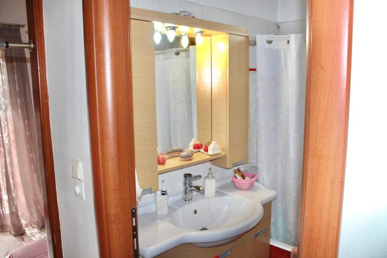Suiteviewporos กาลาทาส ภายนอก รูปภาพ